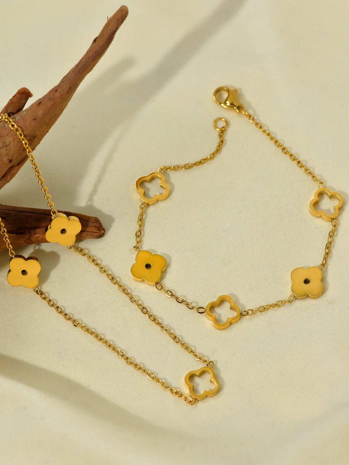 Lucky Petal Necklace